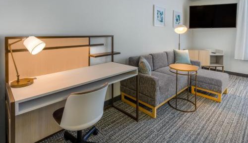 Deluxe Queen Studio with Sofa Bed
