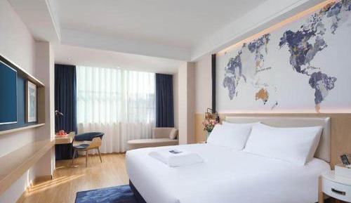 Light Double Room