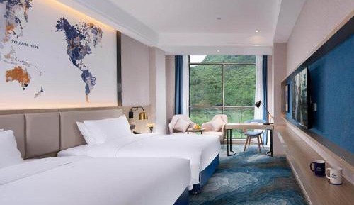 Honorable Twin Room 