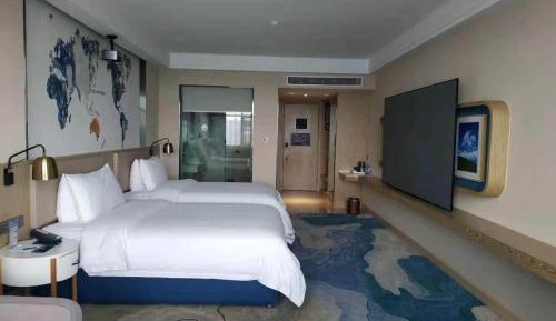 Twin Room with Audio