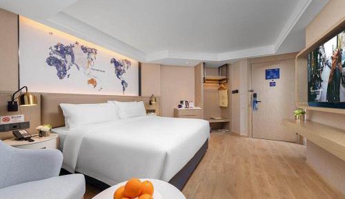 Light Double Room