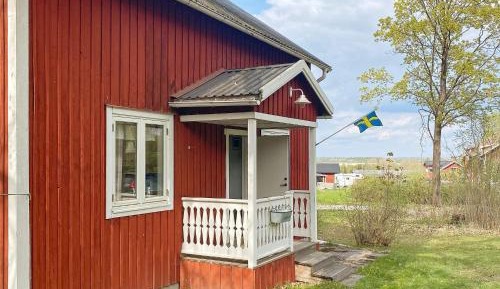 Three-Bedroom Holiday Home 