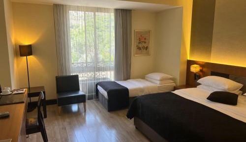 Deluxe Double Room with Mountain View