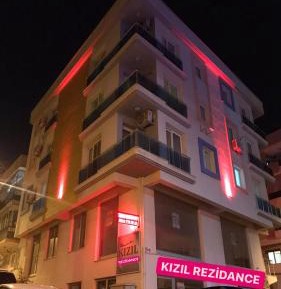 Deluxe Studio