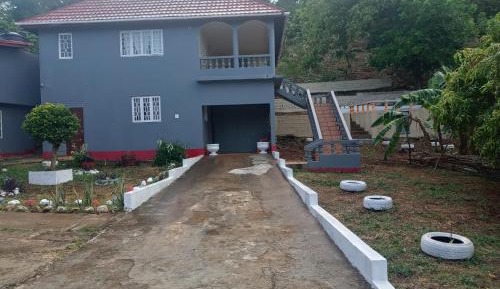 Villa with Garden View