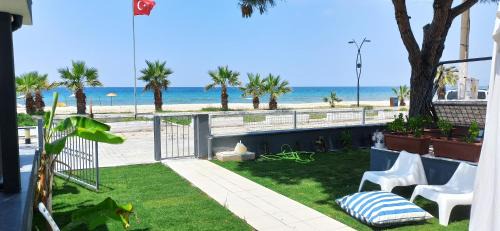 Villa - Beach Front