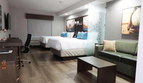 Queen Suite with Two Queen Beds - Non-Smoking