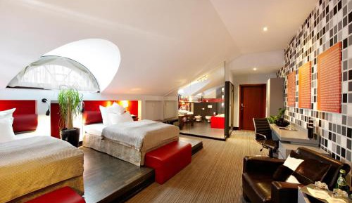 Deluxe Double or Twin Room