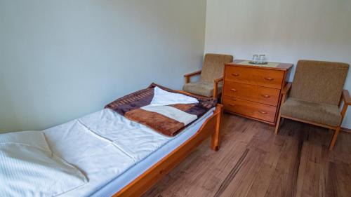 Single Room with Private Bathroom