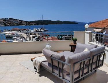 Apartment with Sea View