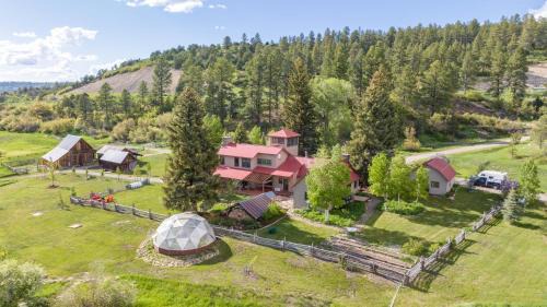 Six-Bedroom Holiday Home