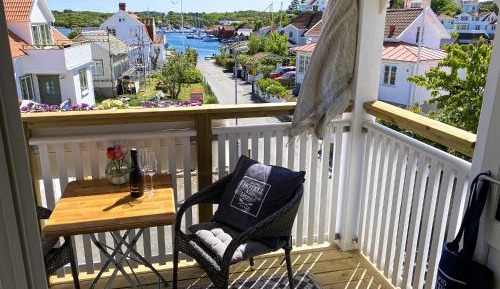 Deluxe Double Room with Balcony and Sea View