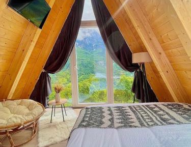 King Room with Mountain View