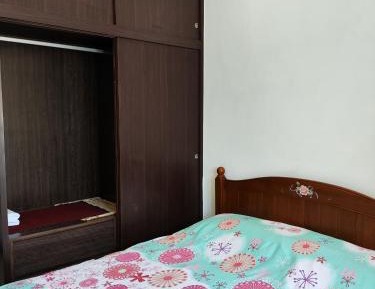 Standard Double Room with Shared Bathroom