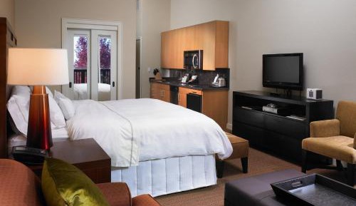 Larger Guest room, 1 King