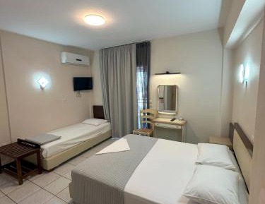 Triple Room with Sea View