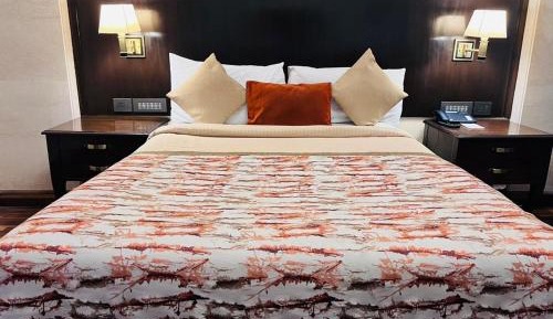 Tower Room (Queen/Twin)