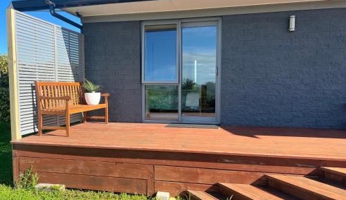 Family Room with Garden View