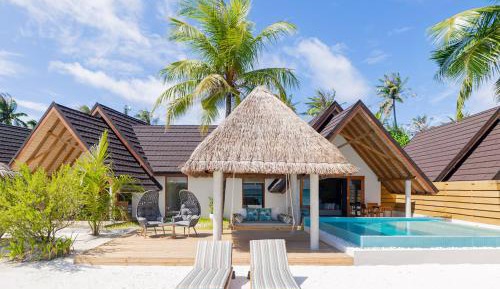 Premium Two bedroom Beach Duplex with Private Pool  and Free access to sea plane lounge on Arrival