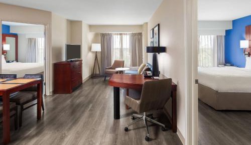 2 Bedroom Suite