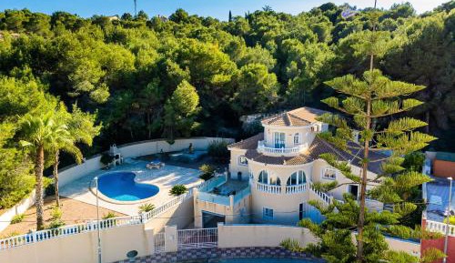 Deluxe Villa