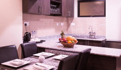 1 Bedroom King Suite