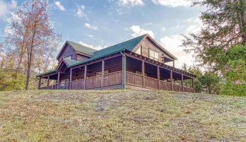 Two-Bedroom Holiday Home