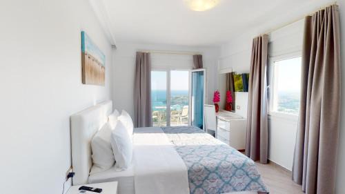Family Room with Sea View