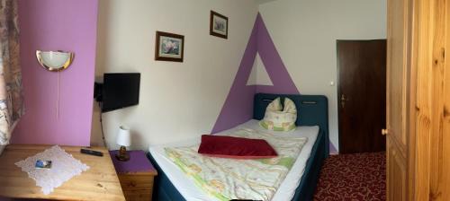 Small Single Room
