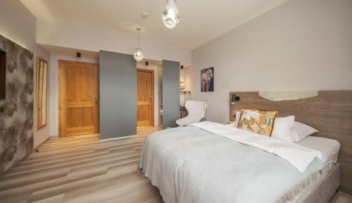 Deluxe Single Room