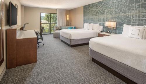 Executive Deluxe Queen Room with Two Queen Beds and Sofa Bed