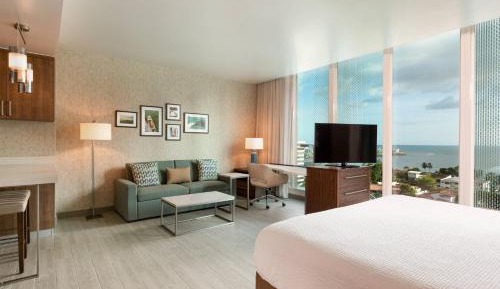 Guest room, 1 King, Ocean view