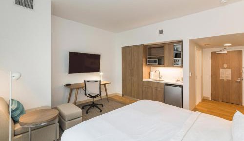 Guest Room, 1 King