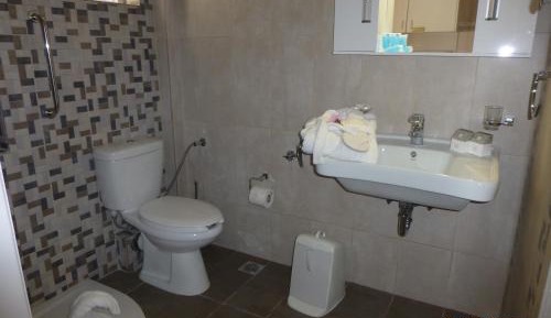 Apartment (3-4 Adults)