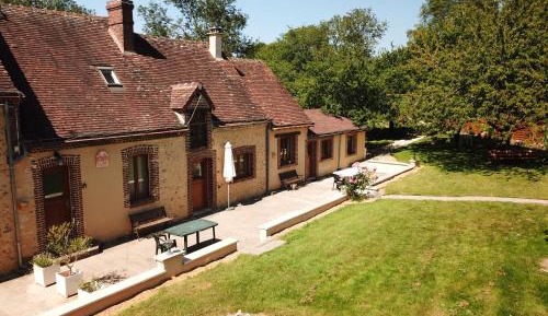 Six-Bedroom House