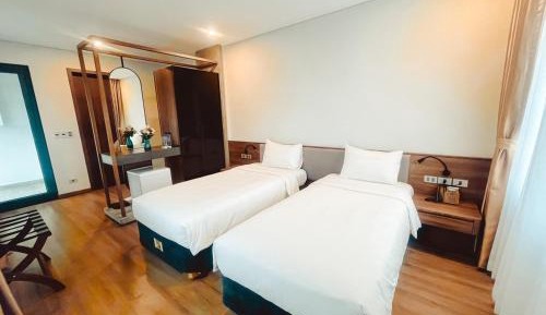 Deluxe Double or Twin Room with Balcony