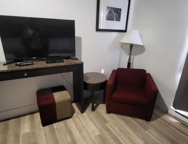 Queen Room