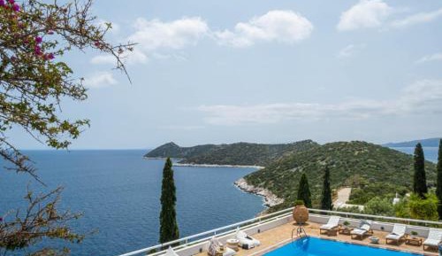 Villa with Sea View