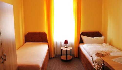 Single Room with Private External Bathroom