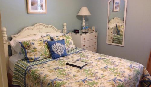 Allamanda Room
