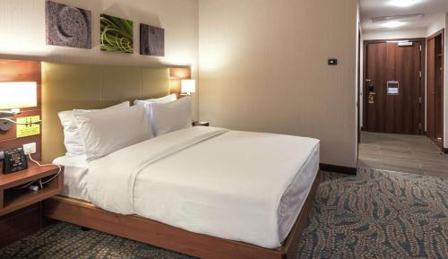 Queen Room - Mobility Access