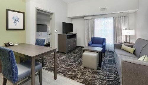 One-Bedroom King Suite - Non-Smoking