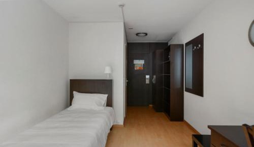 Economy Single Room