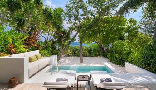 Beach Villa with Pool Access, 1 King Bed