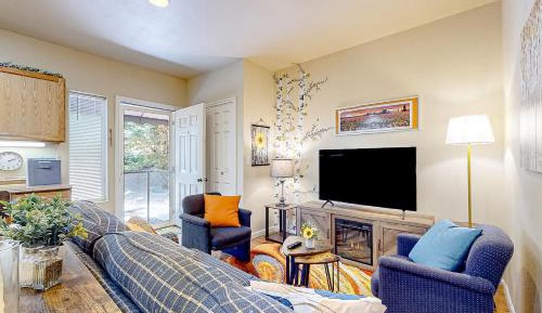 One Bedroom Apartment