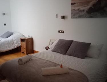 Triple Room with Private Bathroom