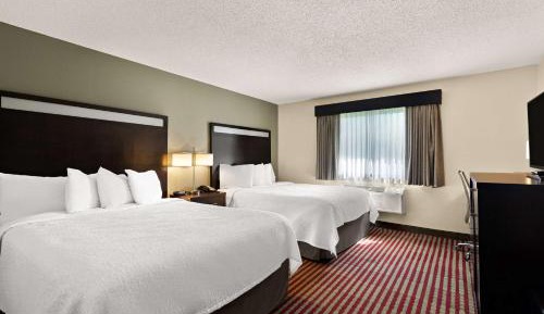 Queen Room with Two Queen Beds - Non-Smoking