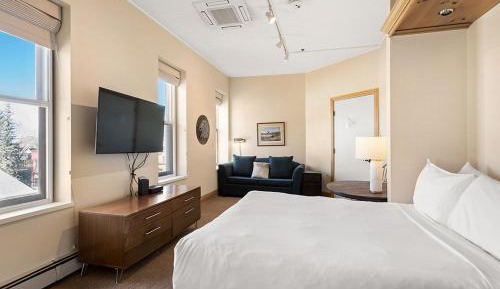 Standard Suite