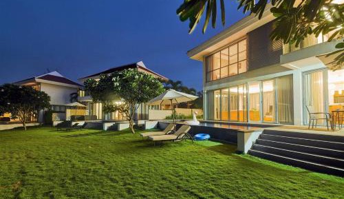 Villa with Private Pool