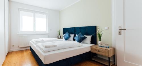 Double or Twin Room with Shared Bathroom